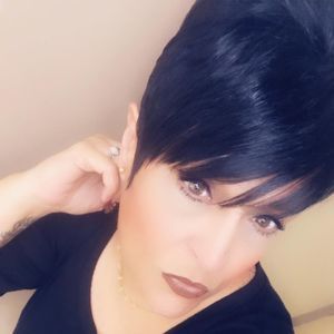 Meet your Posher, Michele